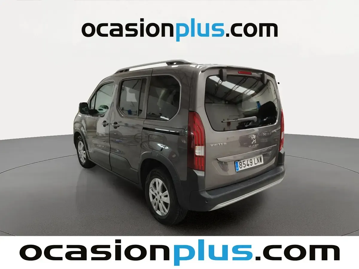 Usado Peugeot Rifter Allure 102 CV (75 kW) 2021 Gris Monovolumen