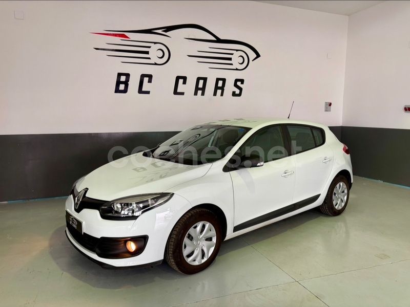 Blanco Usado 2014 Renault Mégane III Life Berlina | 11.500 € (Caro) - Imagen 1/4