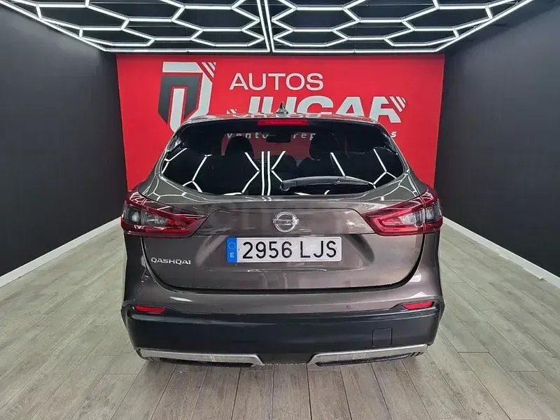 Usado Nissan Qashqai N-Connecta 115 CV (84 kW) 2020 Marrón SUV