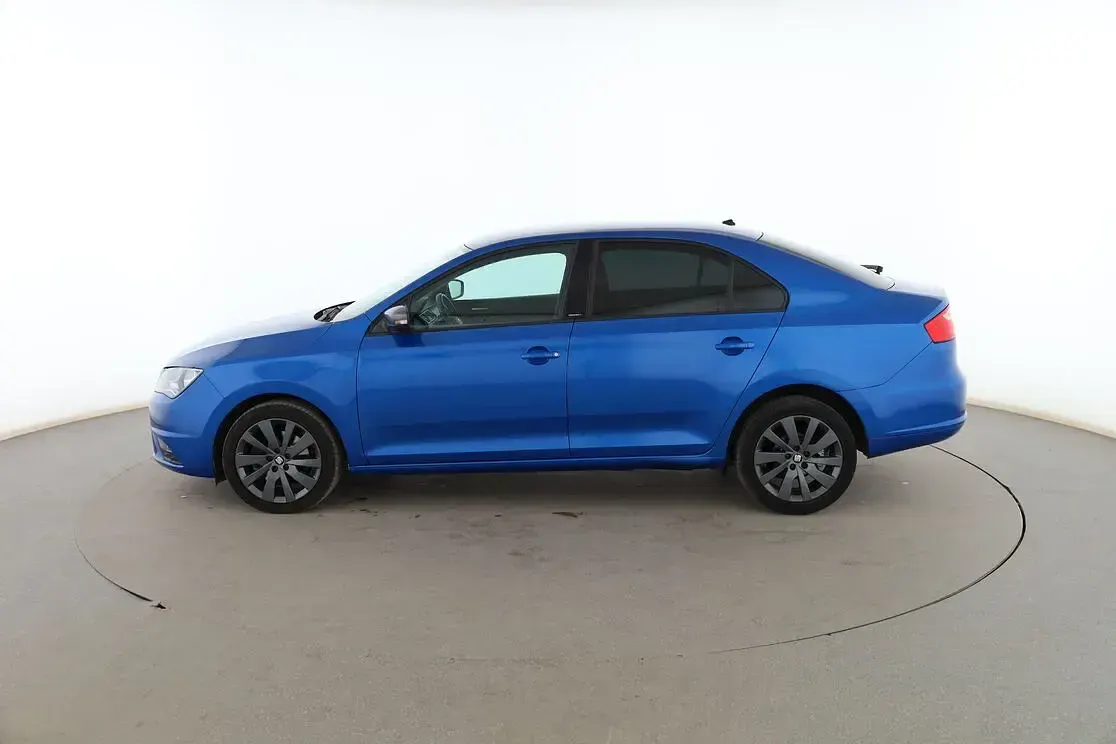 Usado Seat Toledo CONNECT 115 CV (84 kW) 2016 Azul Utilitario