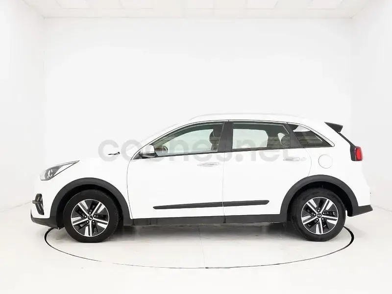 Usado Kia Niro 141 CV (103 kW) 2021 Blanco SUV