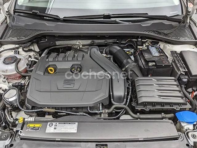 Usado Seat Leon Style 115 CV (84 kW) 2019 Blanco Berlina
