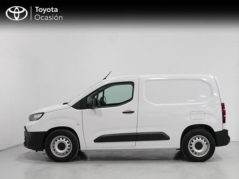Usado Toyota Proace City City 100 kW (136 CV) 2025 Blanco Monovolumen