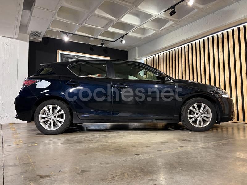 Usado Lexus CT200h Executive Line 136 CV (100 kW) 2015 Azul Berlina