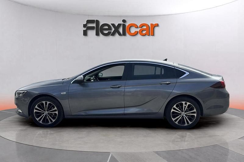 Usado Opel Insignia Innovation 136 CV (100 kW) 2020 Gris Berlina
