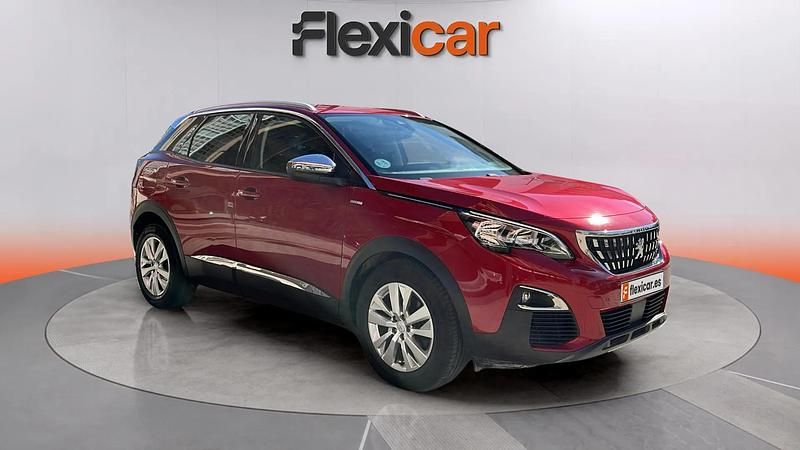 Usado Peugeot 3008 Style 131 CV (96 kW) 2020 Rojo Monovolumen
