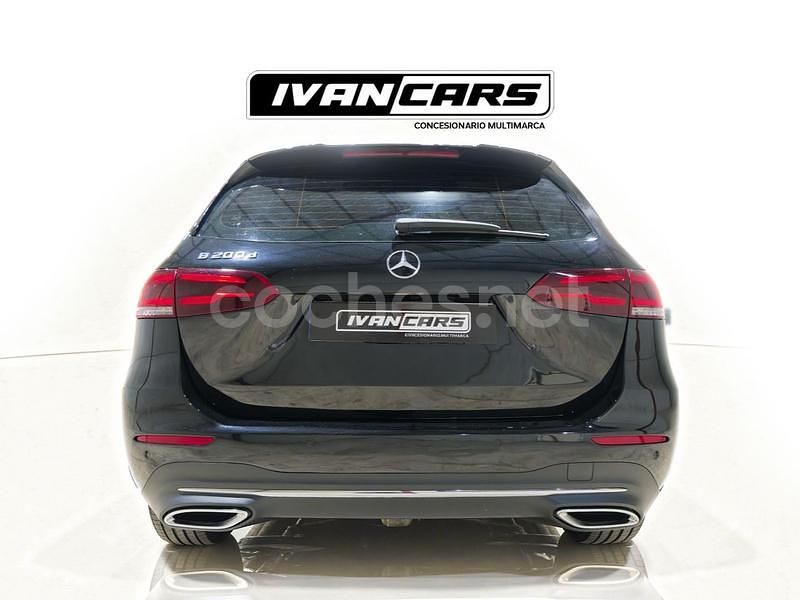 Usado Mercedes B200 150 CV (110 kW) 2020 Negro Monovolumen
