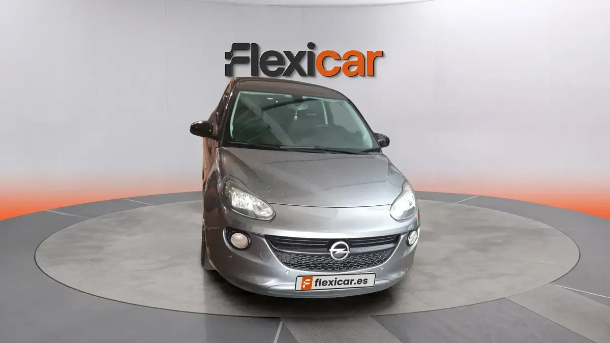 Usado Opel Adam Glam 101 CV (74 kW) 2018 Gris Utilitario