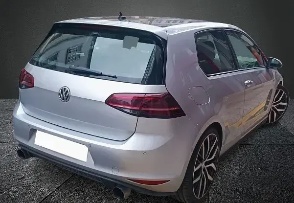 Usado VW Golf VII GTI 230 CV (169 kW) 2013 Gris Utilitario