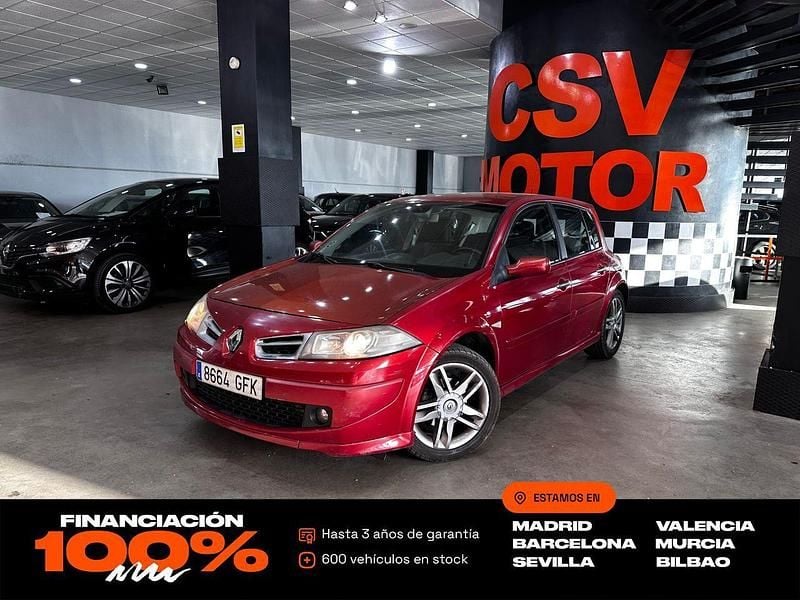 Rojo Usado 2008 Renault Mégane III Berlina | 2650 € (Precio justo) - Imagen 1/4