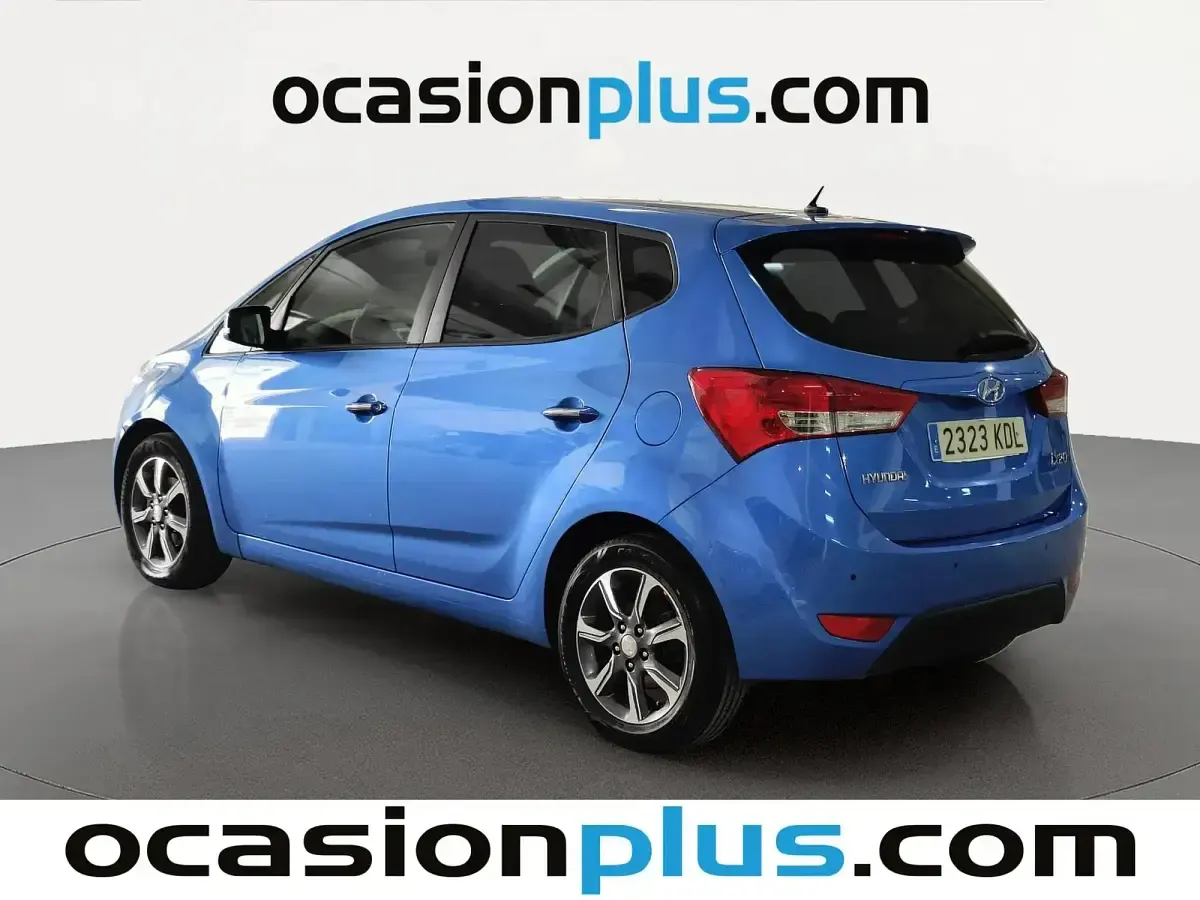 Usado Hyundai ix20 126 CV (92 kW) 2017 Azul Utilitario
