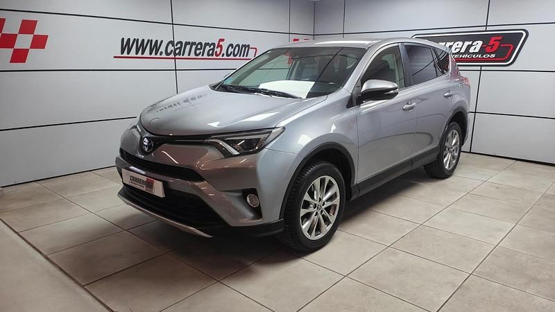 Usado Toyota RAV4 Advance 143 CV (105 kW) 2017 Gris SUV