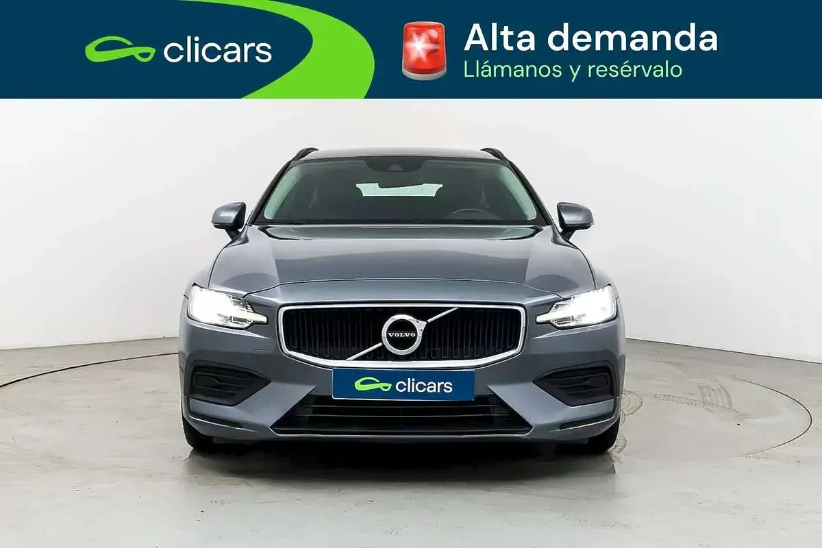 Usado Volvo V60 Momentum 150 CV (110 kW) 2019 Plateado Familiar