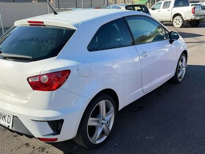 Usado Seat Ibiza SC 60 CV (44 kW) 2011 Blanco Utilitario