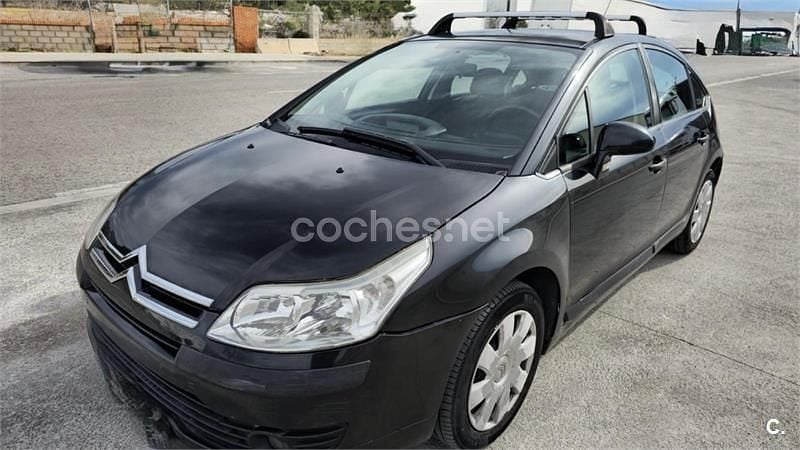 Usado Citroën C4 VTR Sport 92 CV (67 kW) 2005 Negro Berlina