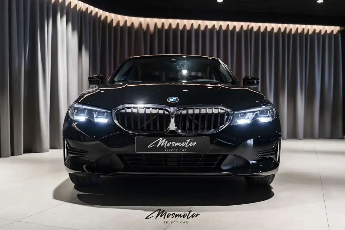Usado BMW 318 Executive 150 CV (110 kW) 2022 Negro Berlina
