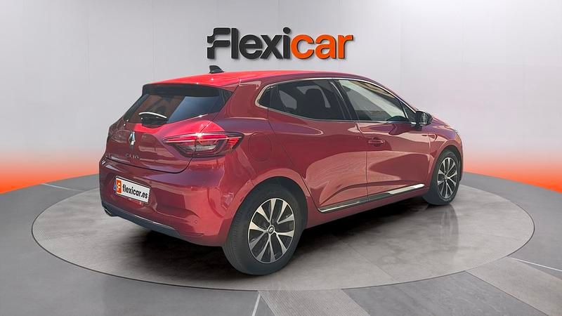 Begagnad Renault Clio V Techno 90 HK (66 kW) 2023 Röd Sedan