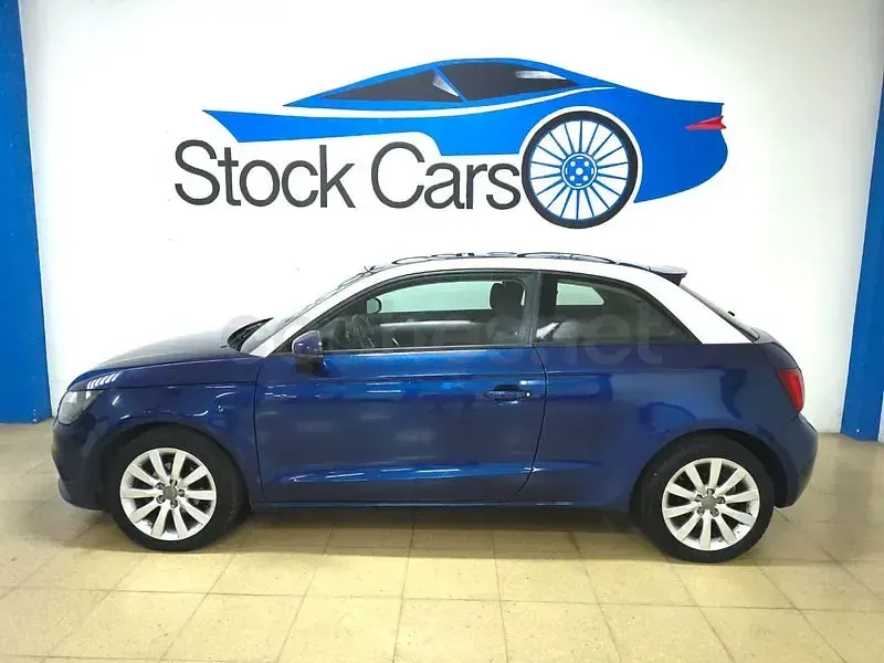 Usado Audi A1 Attraction 86 CV (63 kW) 2013 Azul Utilitario