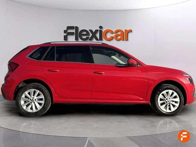 Usado Skoda Kamiq Selection 95 CV (69 kW) 2024 Rojo SUV