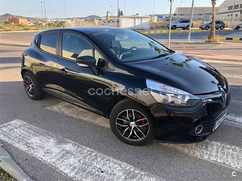 Negro Usado 2013 Renault Clio IV Authentique Berlina | 5500 € (Buen precio) - Imagen 1/4