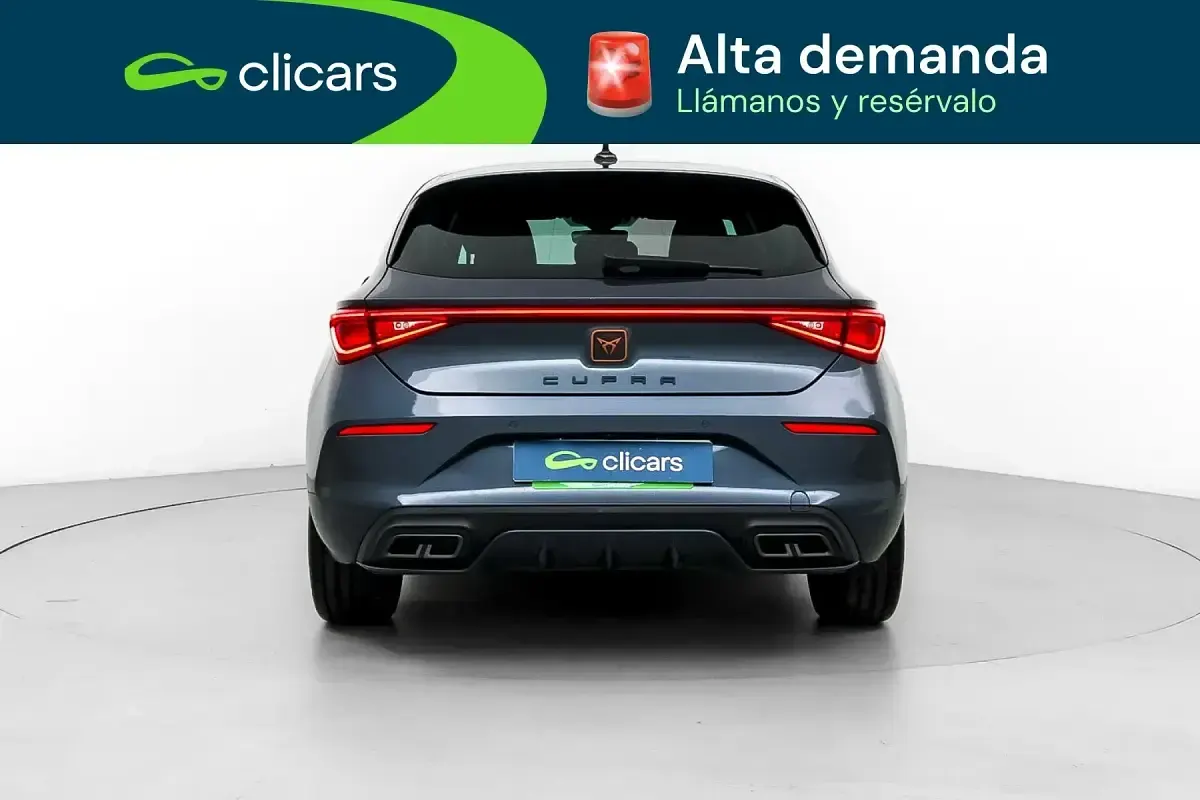 Usado Cupra Leon 150 CV (110 kW) 2023 Gris Berlina