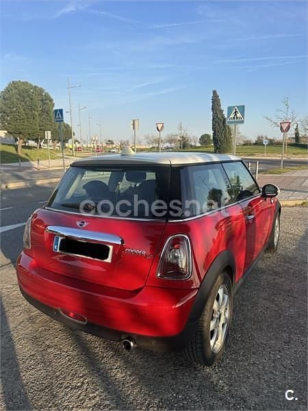 Usado Mini Cooper D 110 CV (80 kW) 2009 Rojo Utilitario