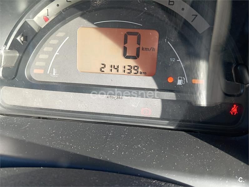 Usado Citroën C3 Exclusive 92 CV (67 kW) 2003 Azul Berlina