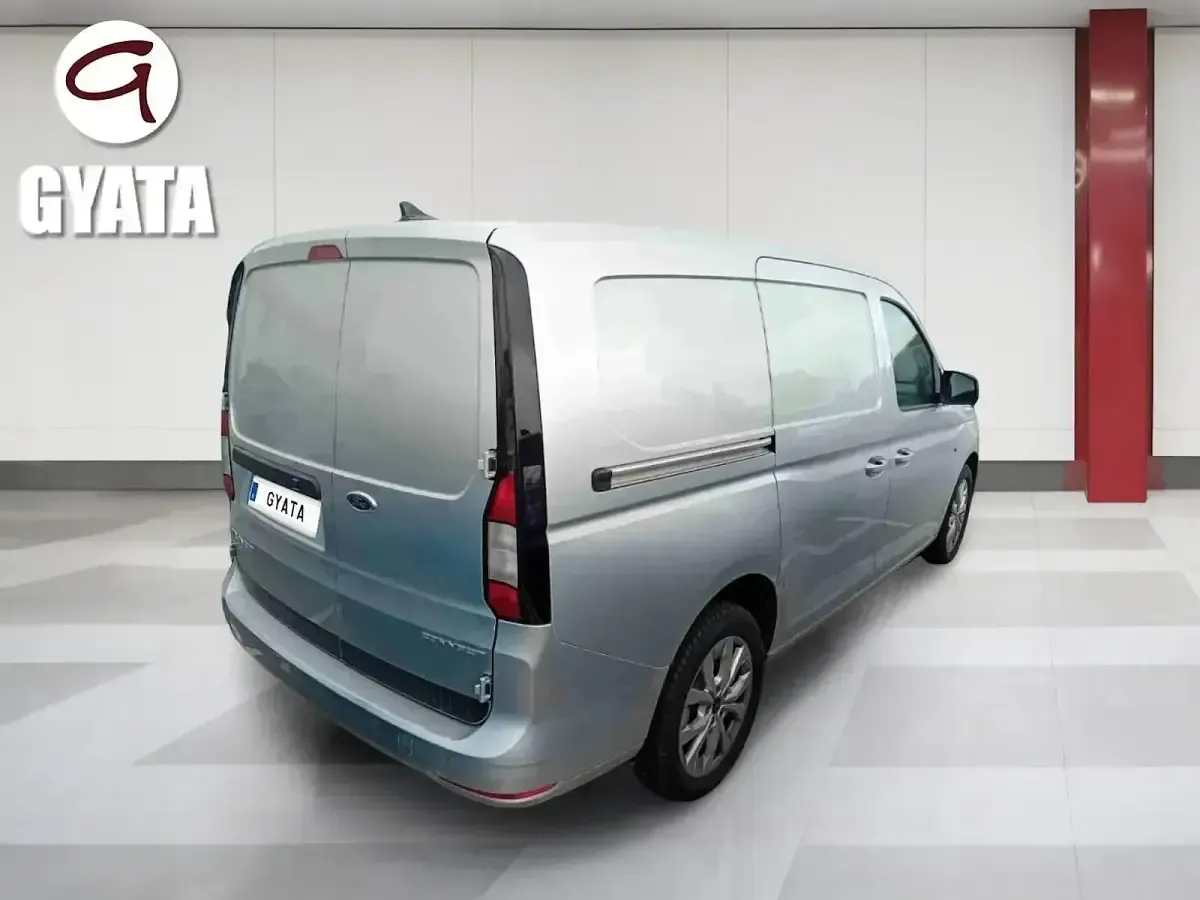 Usado Ford Transit Connect Limited 102 CV (75 kW) 2024 Gris Monovolumen