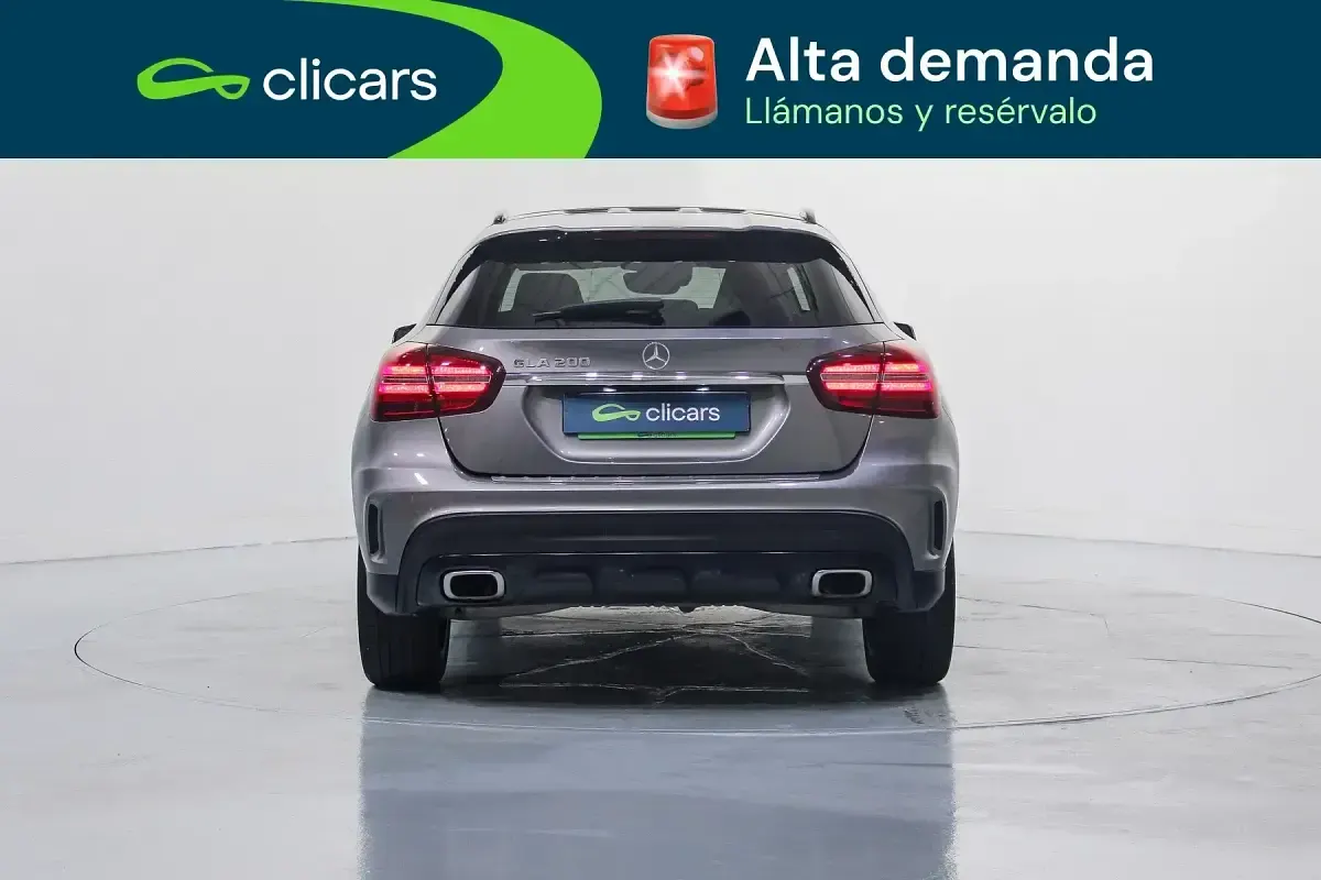 Begagnad Mercedes GLA200 156 HK (114 kW) 2020 Grå SUV