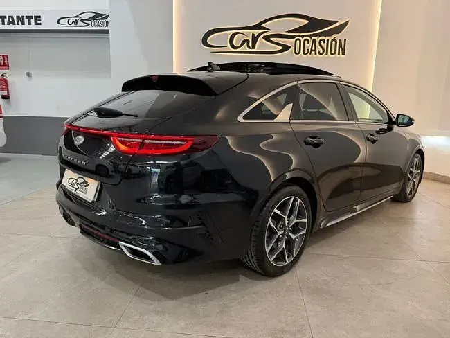 Usado Kia Ceed GT GT-Line 140 CV (102 kW) 2019 Negro
