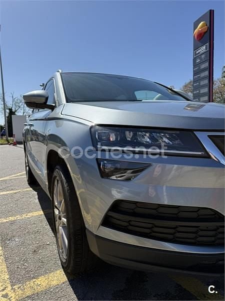 Usado Skoda Karoq Ambition 150 CV (110 kW) 2019 Gris / plata SUV