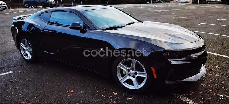 Usado Chevrolet Camaro 432 CV (317 kW) 2015 Negro Coupe