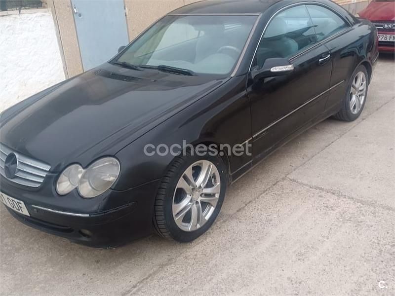 Usado Mercedes CLK270 Avantgarde 170 CV (125 kW) 2003 Negro Coupe