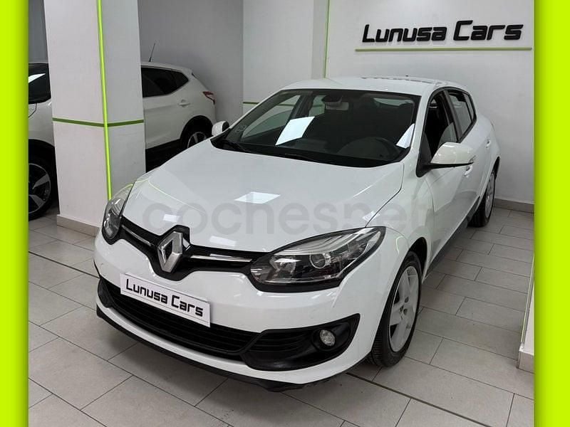Usado Renault Mégane Life 95 CV (69 kW) 2014 Blanco Berlina