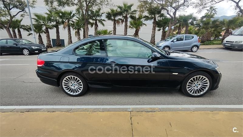 Usado BMW 320 177 CV (130 kW) 2009 Azul Coupe