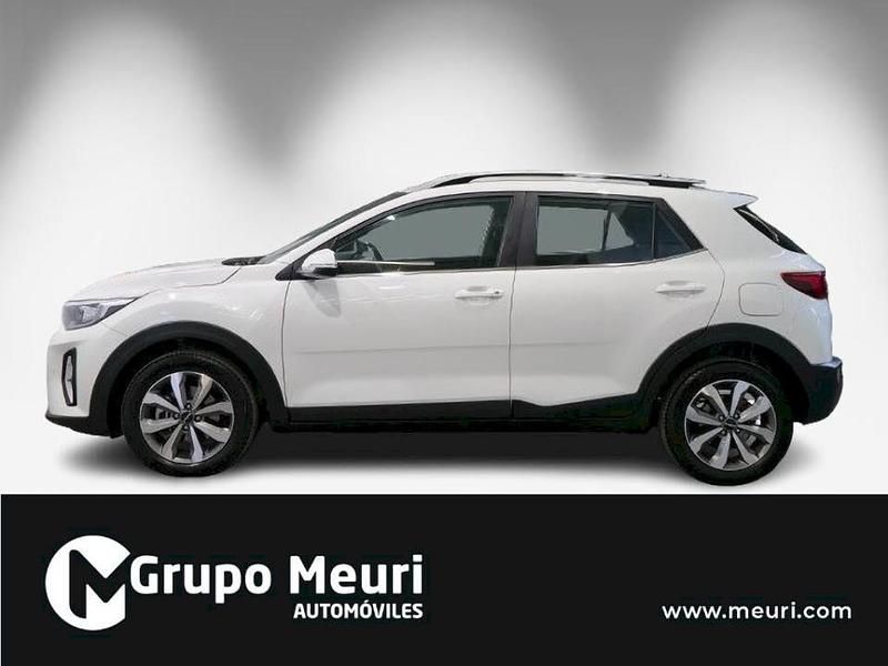 Usado Kia Stonic 101 CV (74 kW) 2025 Blanco SUV
