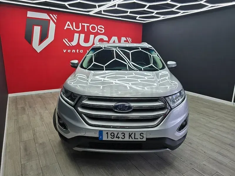 Usado Ford Edge Titanium 180 CV (132 kW) 2018 Gris / plata SUV