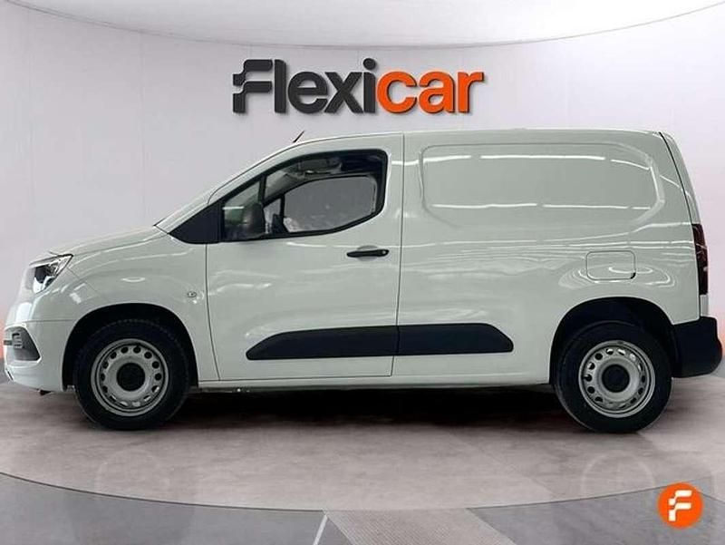 Usado Opel Combo Life Edition 102 CV (75 kW) 2023 Blanco Monovolumen