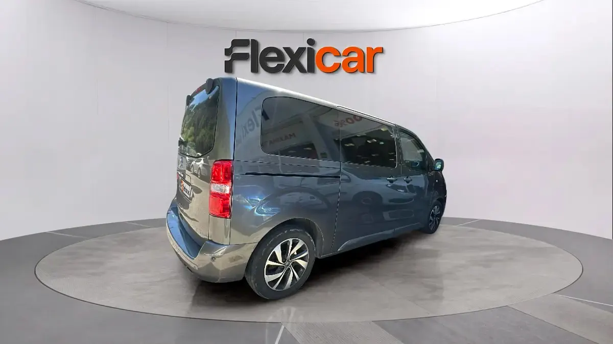 Usado Citroën Spacetourer Shine 177 CV (130 kW) 2018 Gris Monovolumen