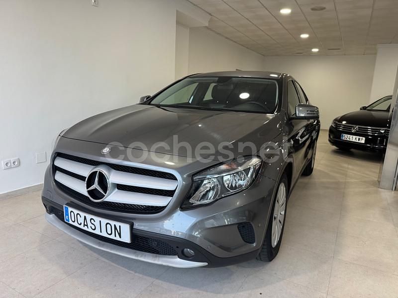 Gris / plata Usado 2015 Mercedes GLA200 Urban SUV | 14.750 € (Buen precio) - Imagen 1/4