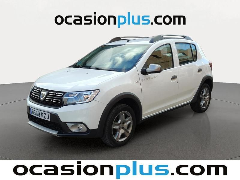 Blanco Usado 2019 Dacia Sandero Essentiel Utilitario | 8173 € (Precio justo) - Imagen 1/4
