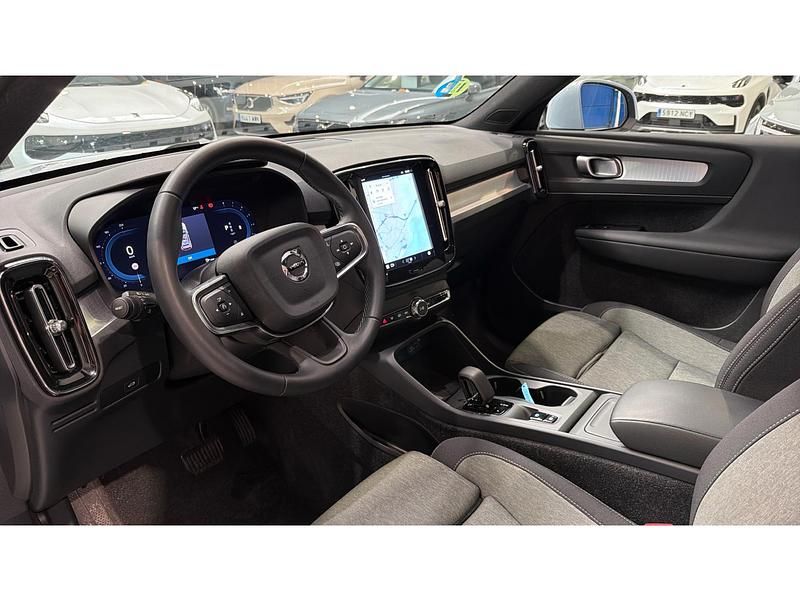 Usado Volvo XC40 Core 163 CV (119 kW) 2025 Azul SUV