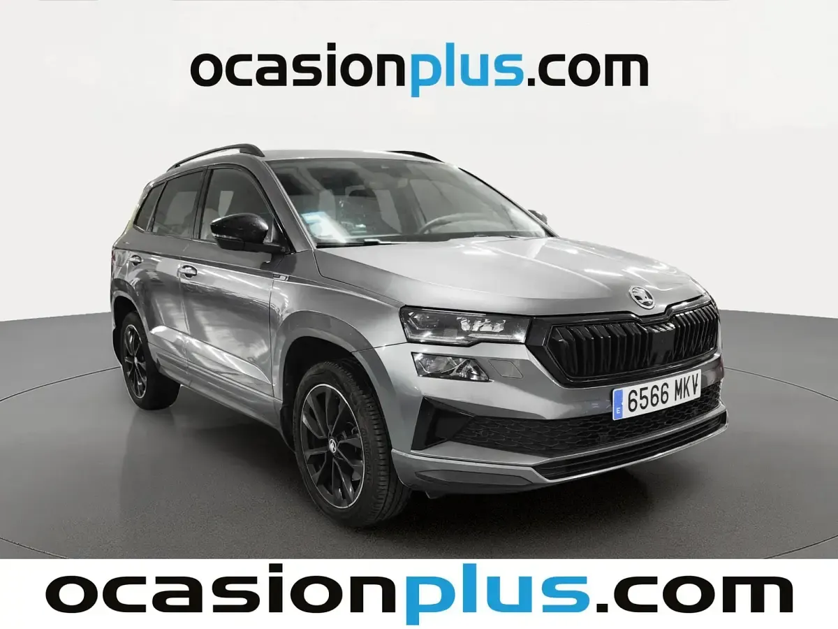 Usado Skoda Karoq SportLine 150 CV (110 kW) 2023 Gris SUV