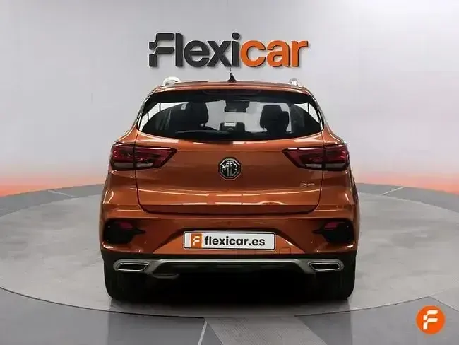 Usado MG ZS Comfort 106 HP (77 kW) 2025 Laranja SUV