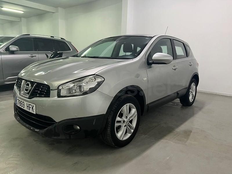 Usado Nissan Qashqai Premium Edition 150 CV (110 kW) 2011 Gris / plata SUV