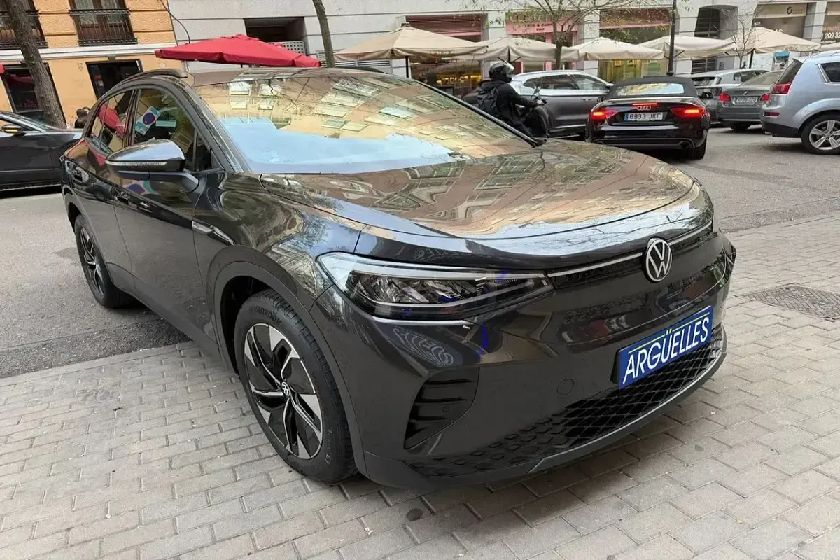 Begagnad VW ID.4 Pro 127 kW (174 HK) 2023 Grå SUV