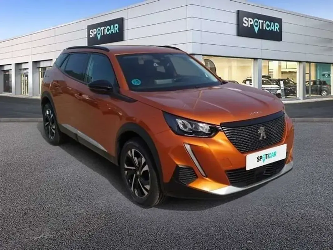 Usado Peugeot 2008 Allure 101 CV (74 kW) 2022 Naranja SUV