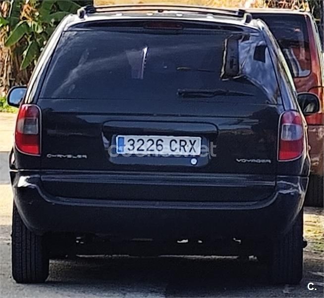 Usado Chrysler Voyager 140 CV (102 kW) 2004 Negro Monovolumen