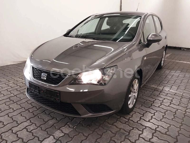 Gris / plata Usado 2016 Seat Ibiza Reference Berlina | 10.400 € (Caro) - Imagen 1/4