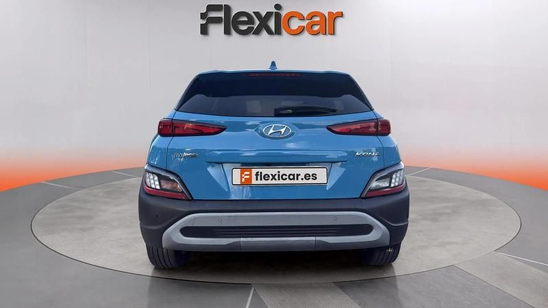Usado Hyundai Kona 120 CV (88 kW) 2022 Azul SUV